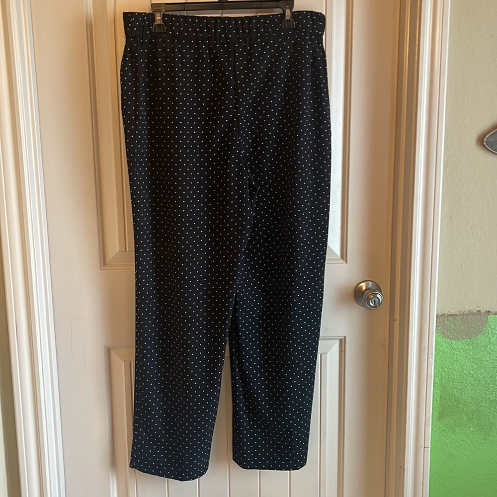 Trousers - Picture 2 of 3